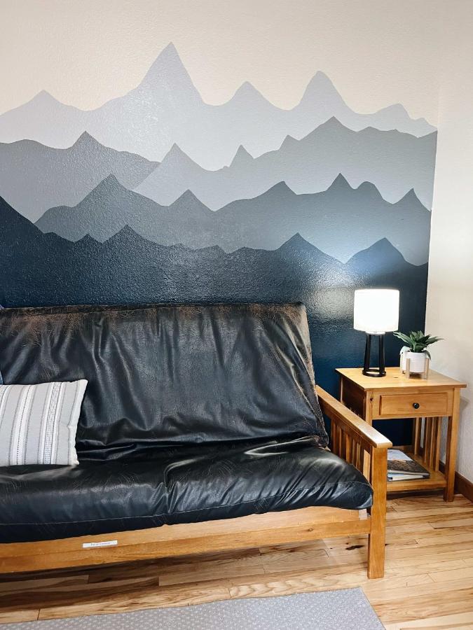 Cozy Cabin Suite Bed And Breakfast 우드랜드 파크 외부 사진
